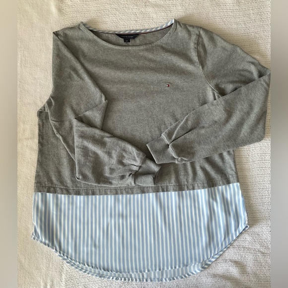 Tommy Hilfiger Asymmetrical Gray and Blue Top - Picture 5 of 7